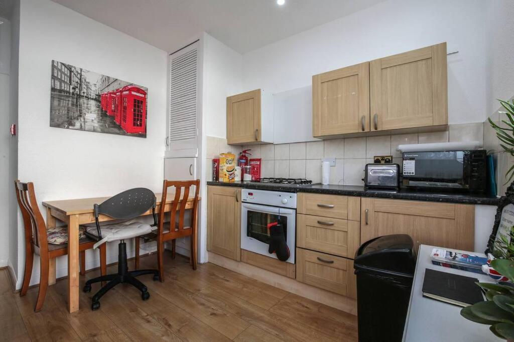 Large Modern Apartment With Garden Sleeps 10 Guests Лондон Экстерьер фото